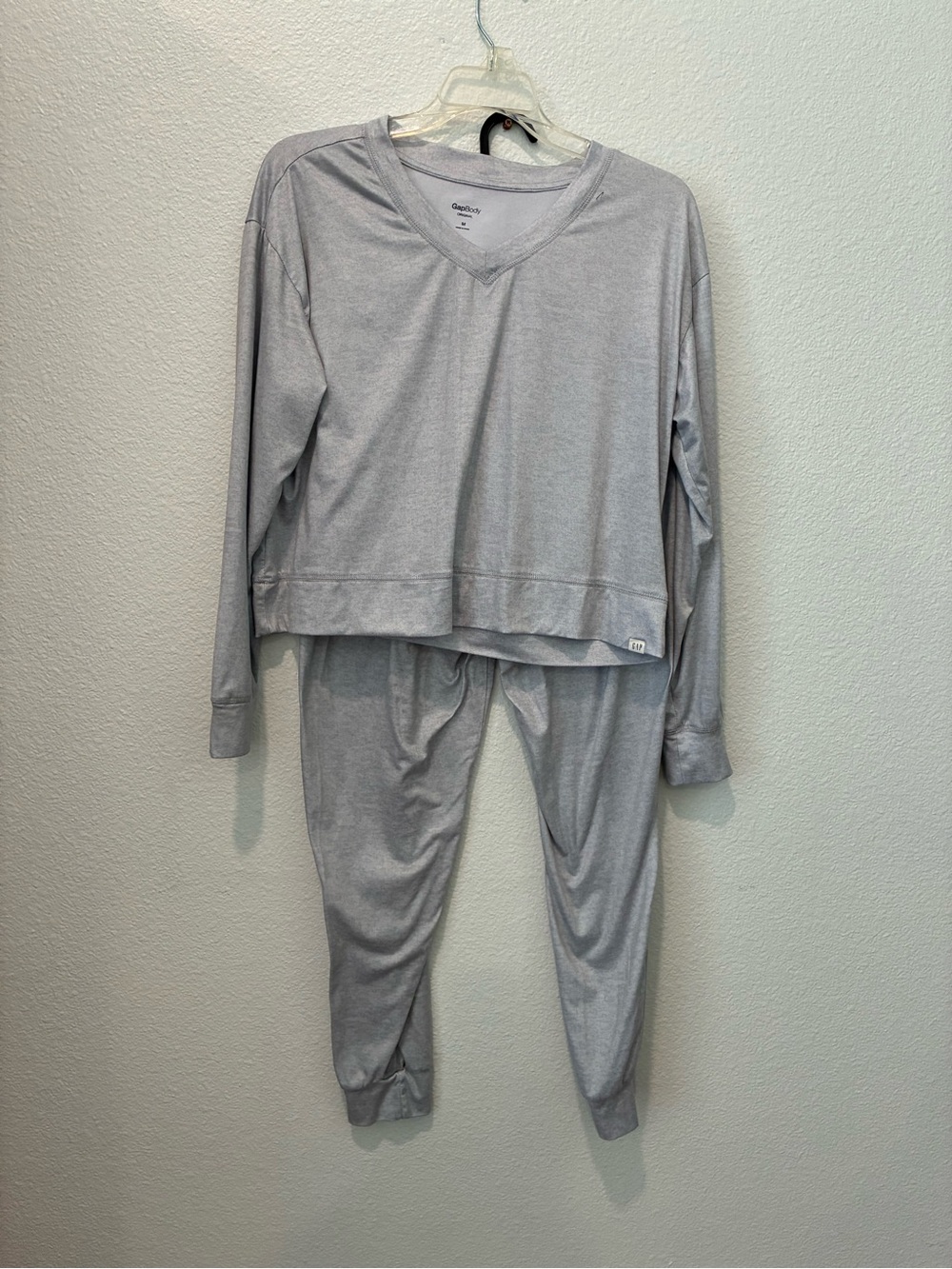 Gap Gray V‑Neck Long Sleeve Pajama Set size medium